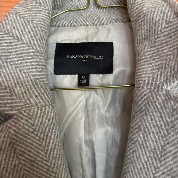 Banana Republic Women’s Grey Wool Peacoat - Picture 2 of 5